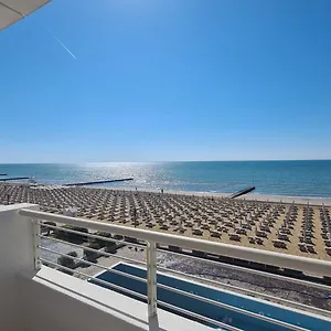 https://condominio-faro.hotelinveneto.com